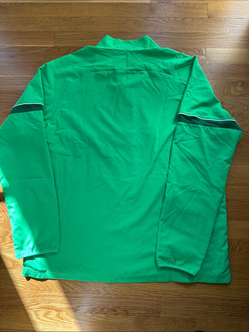Nike Men’s Full-Zip Windbreaker Jacket Green NWT Size XL running - Picture 6 of 9